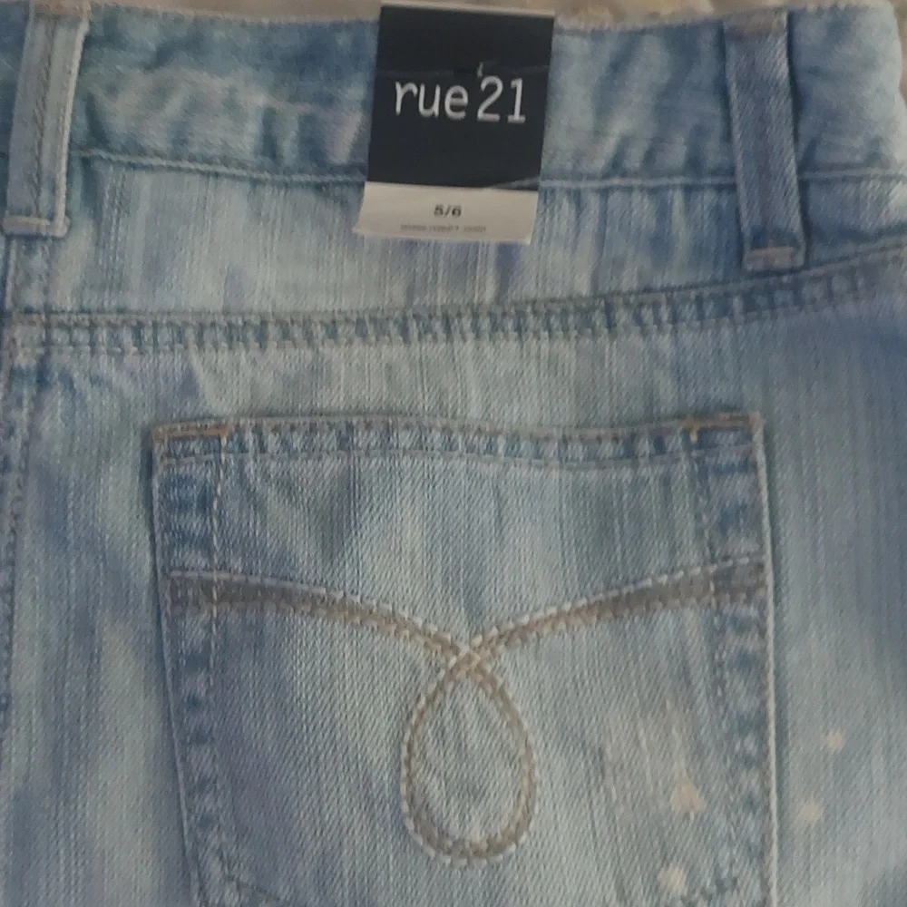 Rue21 Blue denim distressed Mini Skirt Sz 5/6 New